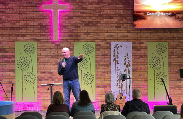Coming Home [Luke 15:11-24] - Steve Parsons