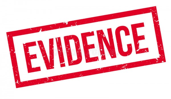 The Evidence/La Evidencia 