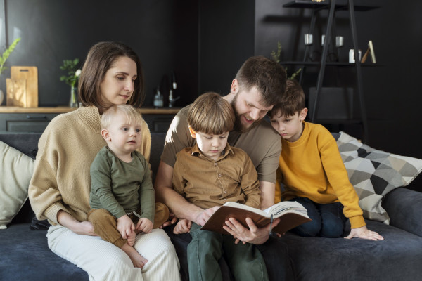 Episode 83: Prioritizing Family Devotion and Family Worship